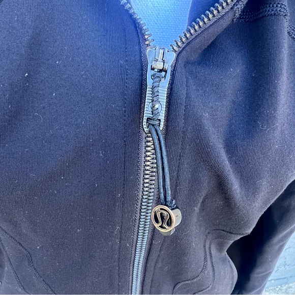 Lululemon Stride Jacket Size 8 - Picture 5 of 10